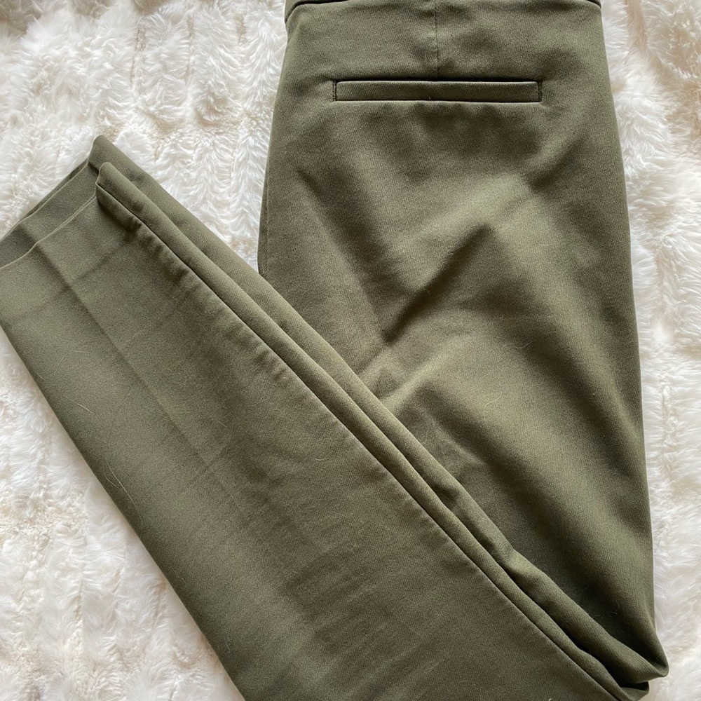 LOFT Marisa Skinny Cropped Pants Size 2